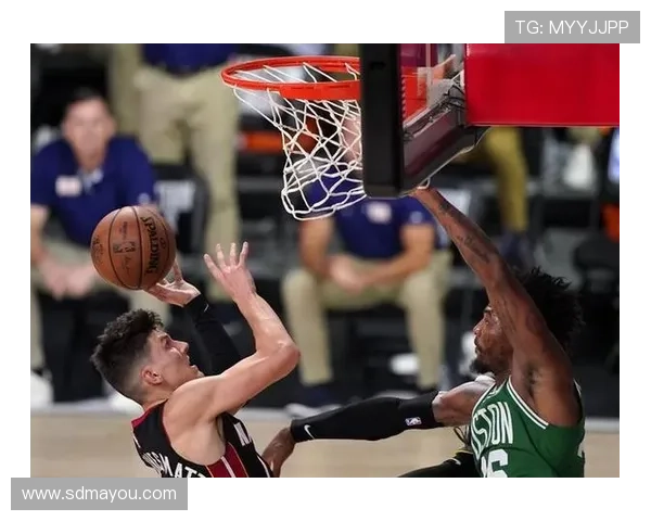 希罗积极恢复训练期待一到两周内重返赛场展现实力